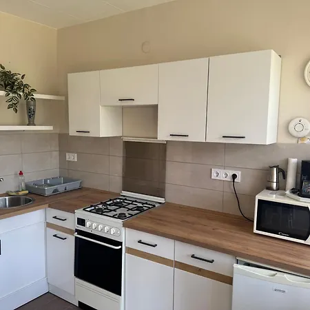 Manyi Vendeghaz Apartmán Eger